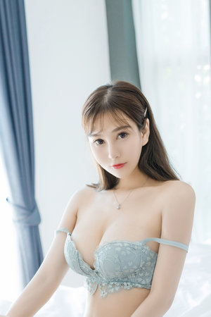 男生女生一起打牌免费