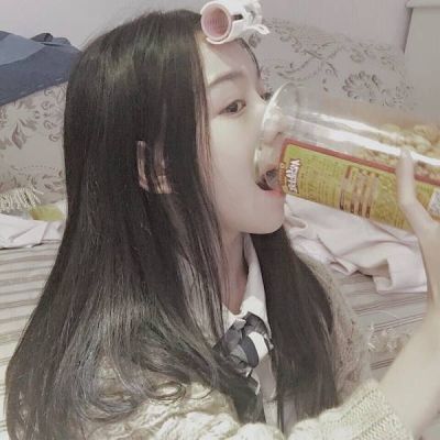 战车撞恐龙